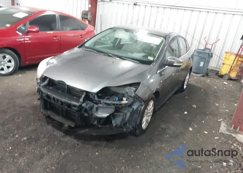 2012 Ford Focus Sel z USA, uszkodzony, nr VIN 1FAHP3H25CL197746